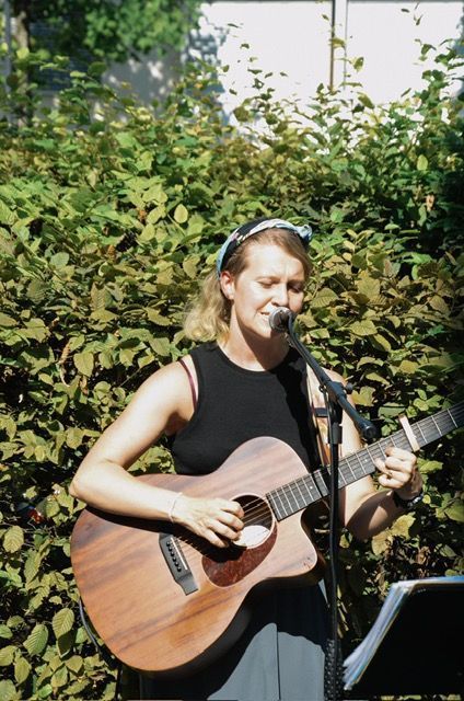 Musikalisch begleitet wird das Lyrikfestival Vorarlberg heuer von Hannah Juriatti.<span class="copyright"> Jackie Monteiro </span>
