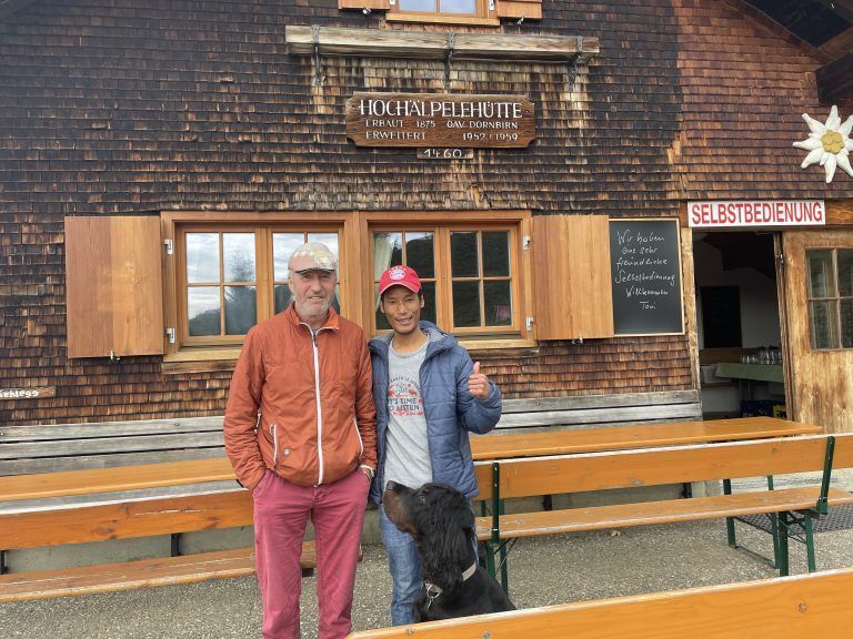 Toni Küng und Ngima hatten in den vergangenen Wochen einiges zu tun. Ihre Sommersaison endet am 29. Oktober. <span class="copyright">VN/MEF</span>