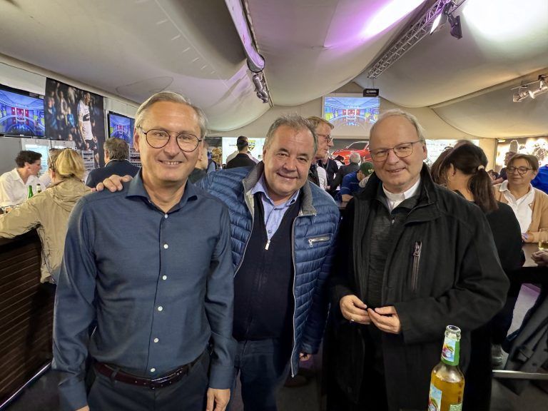 Gerhard Hamel, Peter Pfanner, Bischof Benno Elbs