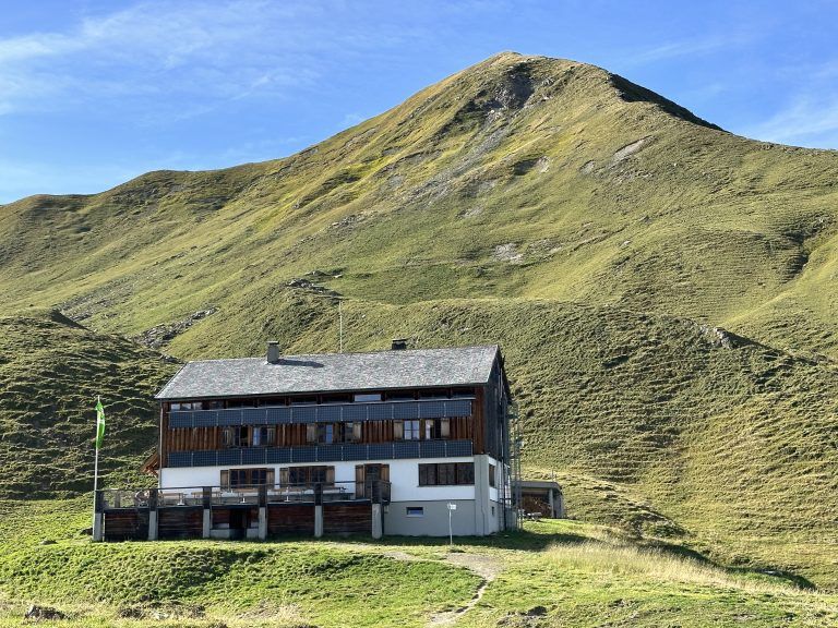 Die Tilisunahütte war auch heuer wieder für viele ein beliebtes Wander- und Übernachtungsziel. <span class="copyright">Jankowitsch</span>