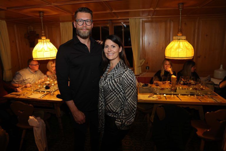 Björn Höllmüller (De Beer Champagner) und Daniela Wiesinger.