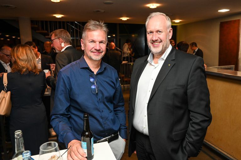 Markus Schadenbauer (Schadenbauer Projekt- und Quartierentwicklungs) und Thomas Nussbaumer (Raiffeisen Landesbank Vorarlberg).