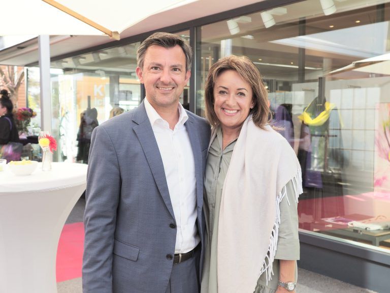 Bgm. Martin Staudinger und Daniela Gmeiner (Schloss Hofen).