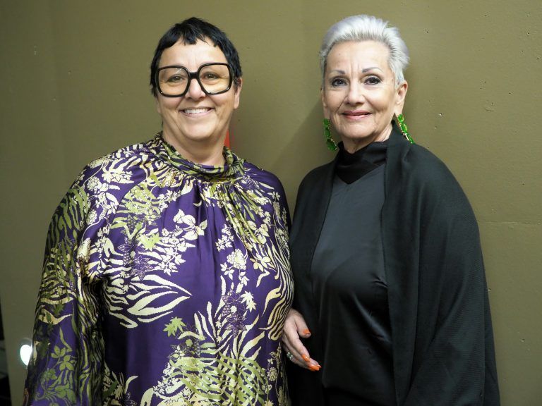 Andrea Dobnik und Hildegard Themessl (Versicherungsbüro).