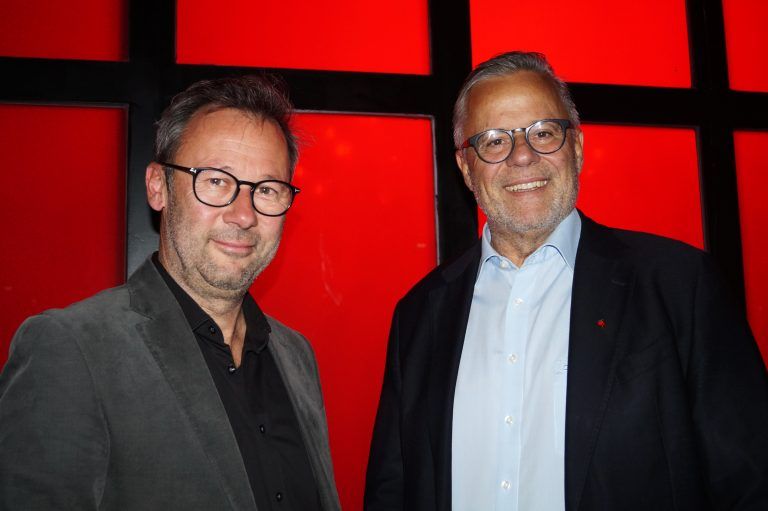 Robert Vögel (Schuhhaus) und Roland Frühstück waren auch dabei.