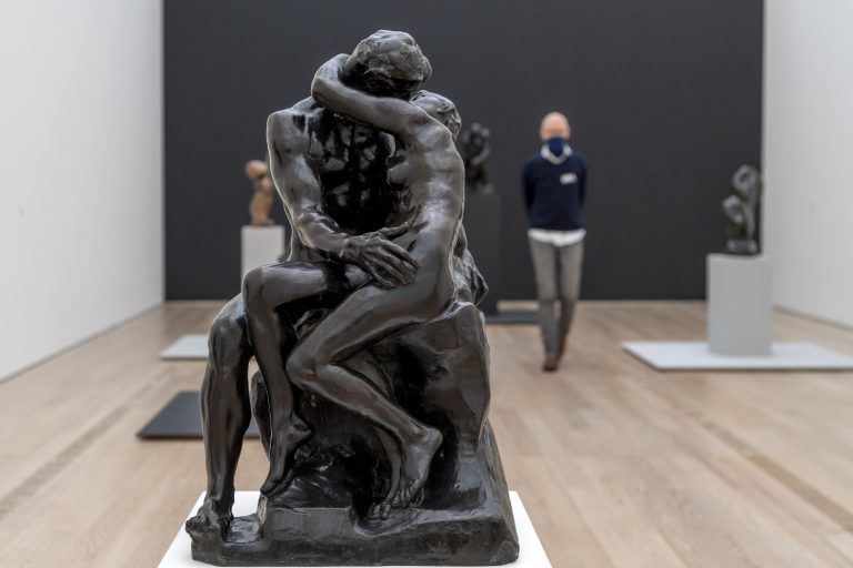 "Der Kuss" (1882) von Auguste Rodin. <span class="copyright">Georgios Kefalas/Keystone via AP</span>