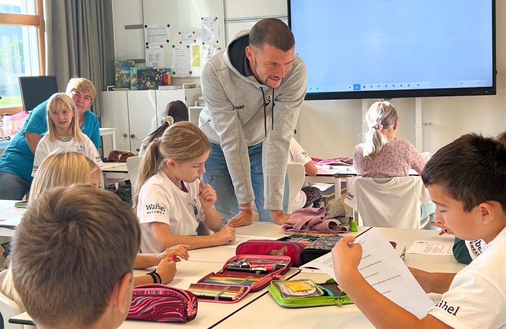 Ein Fußballprofi als Lehrer