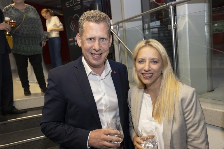 AK-Präsident Bernhard Heinzle und Nicole Hosp (FPÖ). 