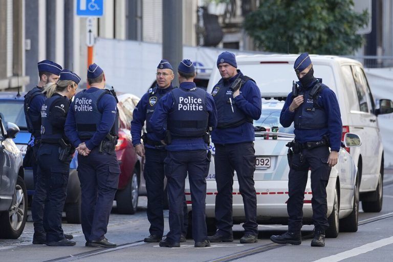 Am Tag nach dem Anschlag galt in Brüssel höchste Terrorstufe. Schulen und Behörden blieben teilweise geschlossen, die Polizeipräsenz war deutlich erhöht.  ap