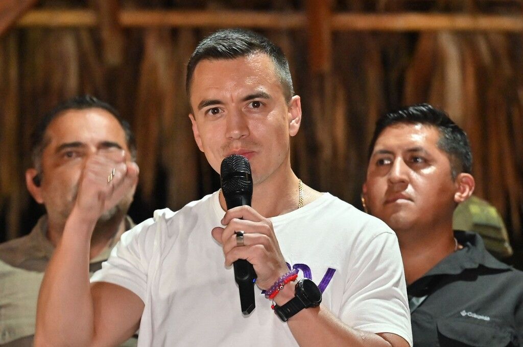 Politik in Kürze