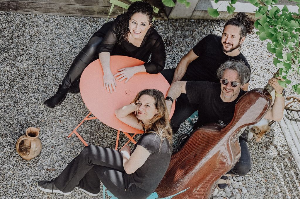 Konzert und Poetry im Theater Kosmos