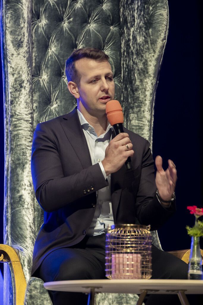 Der Vorarlberger Unternehmer Maximilian Lehner (IMA Schelling) über die Rolle von Meditation in der Selbst-Führung.