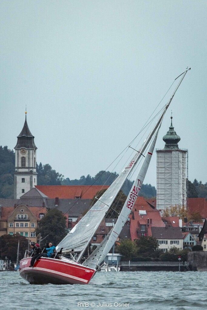 Dietmar Lenz ist 1. Vorsitzender der Regatta Vereinigung Bodensee und wurde in der Jahreswertung Klassensieger auf der Lang- und Zweiter auf der Kurzstrecke. Julius Osner