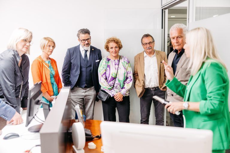 Annette Versluis (Mc Donald‘s), Manuela Ederer (MindProcess), Florian Grathwol (Camlog), Veronika Dietrich, KR Walter Eberle, Günther Jochum (Weekend Magazin), Dr. Bianca Huemer (Institut Dr. Huemer).