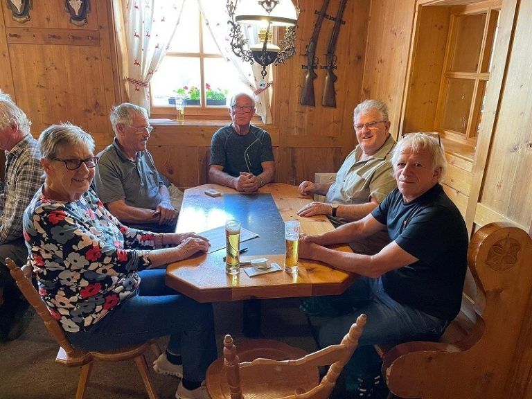 Einen gemütliche Jasssommer erlebten die Montafoner PVÖ-Mitglieder.pvö st. gallenkirch
