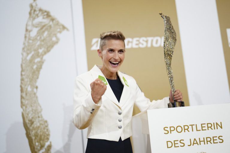 Krönung für Eva Pinkelnig
