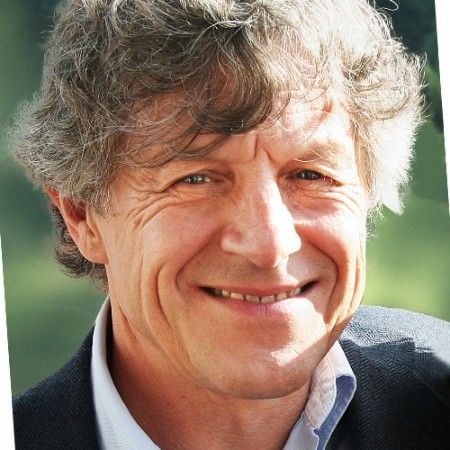 Lothar Aemilian Heinzle.  <span class="copyright">Lothar Aemilian Heinzle</span>