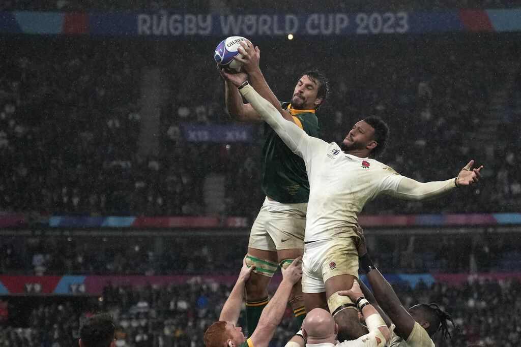 Rugby-Verband  stockt WM auf