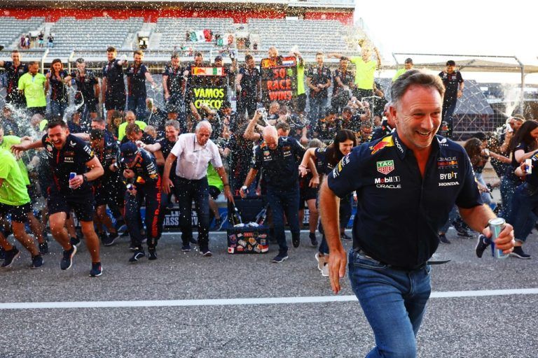 Jubelstimmung beim Red-Bull-Racingteam.