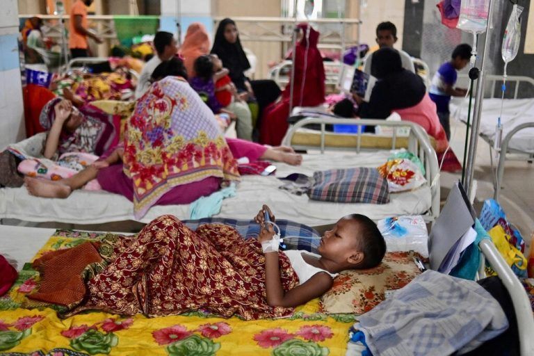 Mehr als 1000 Menschen sind heuer in Bangladesch an Dengue-Fieber gestorben. Das ist der schlimmste registrierte Ausbruch im Land. AFP