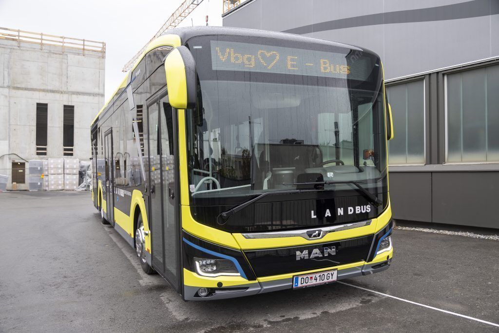 Stromern im Linienverkehr: 14 neue Elektro-Busse auf Vorarlbergs Straßen. »A6