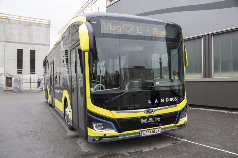 Stromern im Linienverkehr: 14 neue Elektro-Busse auf Vorarlbergs Straßen. »A6