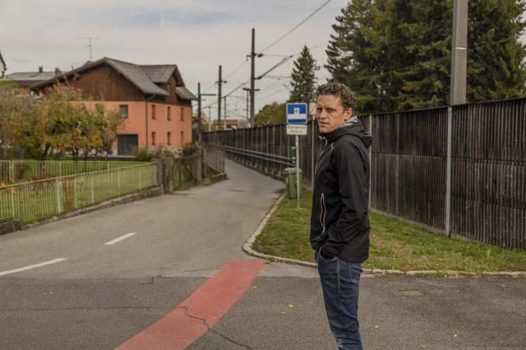 Matthias Österle ist parteifreier Gemeindevertreter in Lauterach. Die Anrainerbürgermeister hätten zuletzt viel Druck erzeugt, der wohl zu einem Einlenken in der Landesregierung geführt habe. <span class="copyright">VN/Paulitsch</span>