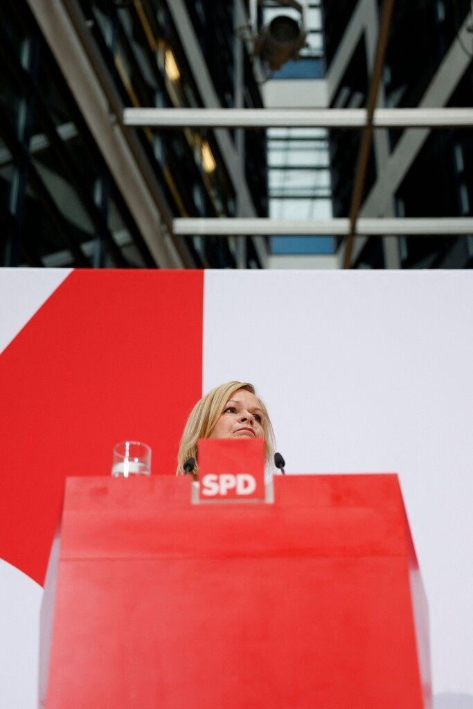 Politik in Kürze