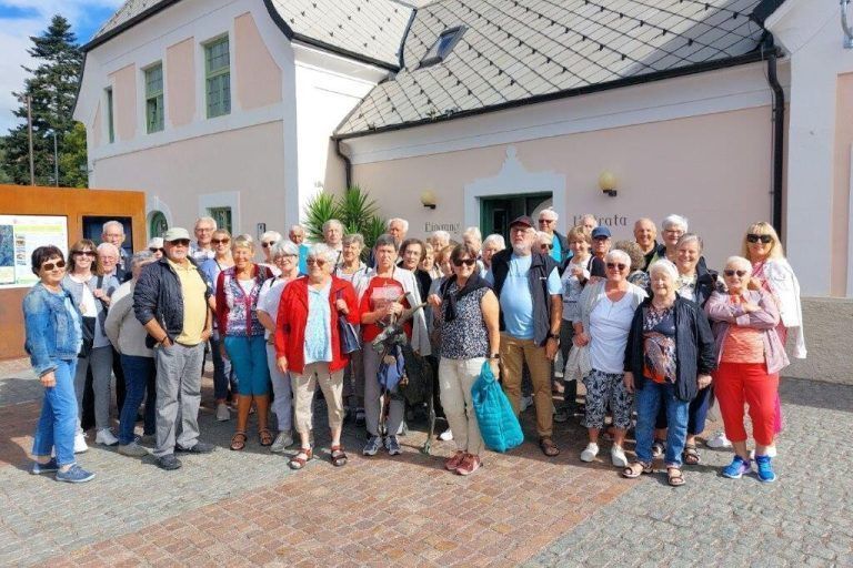 Von traditionellen Südtiroler Weinen bis zu delikaten Speisen – die Gruppe erlebte die kulinarische Vielfalt der Region in ausgewählten Restaurants und Weingütern. KAC Dornbirn