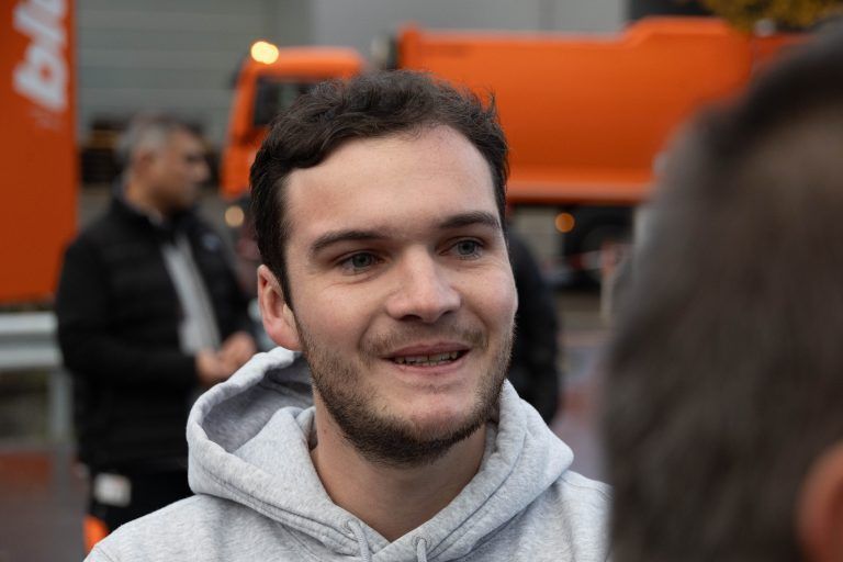 Ich habe kein Interesse an großen Kampfmaßnahmen, erwarte mir aber eine für die Arbeitnehmer wie die Arbeitgeber vertretbare Lösung bei den Kollektivvertragsverhandlungen. David Grabher, Angestellter
