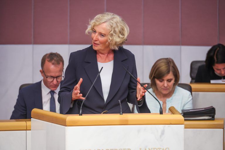 Katharina Wiesflecker ist für die Gleichstellung zuständiges Mitglied der Vorarlberger Landesregierung. <span class="copyright">VN/Philipp Steurer</span>