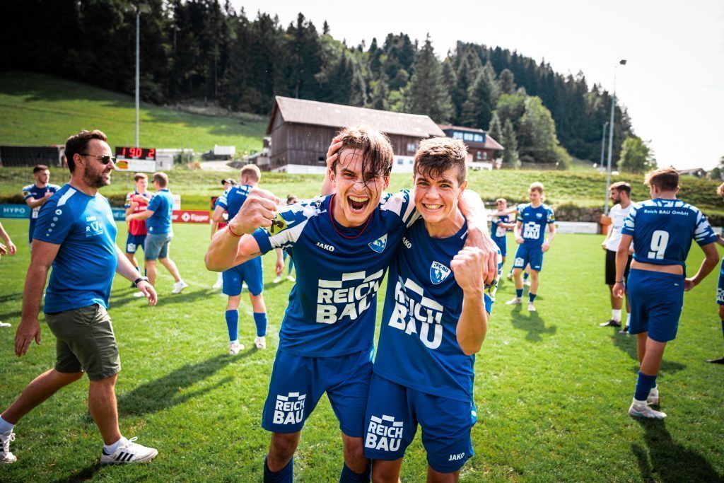 Zwei Wälder Teams auf Aufstiegskurs
