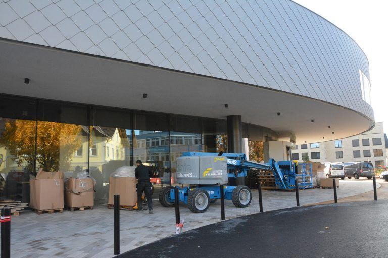 Die Arbeiten laufen auf Hochtouren, damit am 1. Dezember die geplante Eröffnung stattfinden kann.