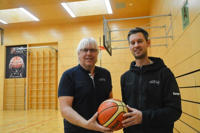 Landesportreferent Christoph Neyer und Landesreferent Andreas Khüny erkennen einen regelrechten Basketball-Boom bei den Jugendlichen. 