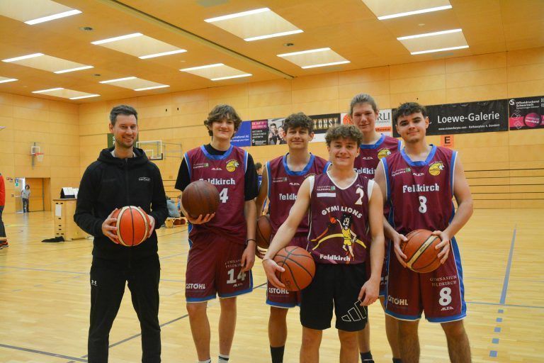 Die Basketballer des Gymnasiums Schillerstraße in Feldkirch. 