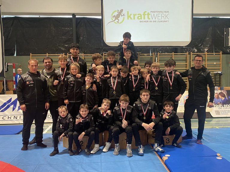 Mit 25 Nachwuchsringern stellte der KSK Klaus das größte Starterfeld im Turnier.