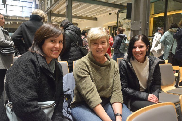 Diese Pädagoginnen sind aus Lingenau angereist und fanden den Vortrag sehr interessant.