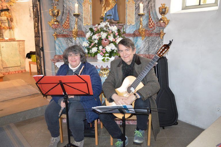 Ivaila und Markus Valazza gaben dem kleinen Fest eine feierliche Note.