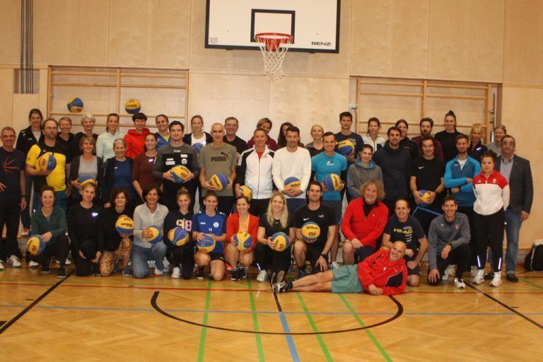 Fünfzig Teilnehmer machten die Basketball Lehrerfortbildung in Rankweil zum vollen Erfolg.