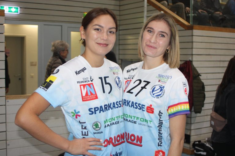 Endlich sind bei den Feldkirchs Handballdamen wieder strahlende Gesichter zu sehen.