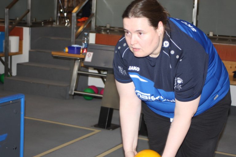 Denise Poller  von den Frauen des SKC Koblach in Aktion.