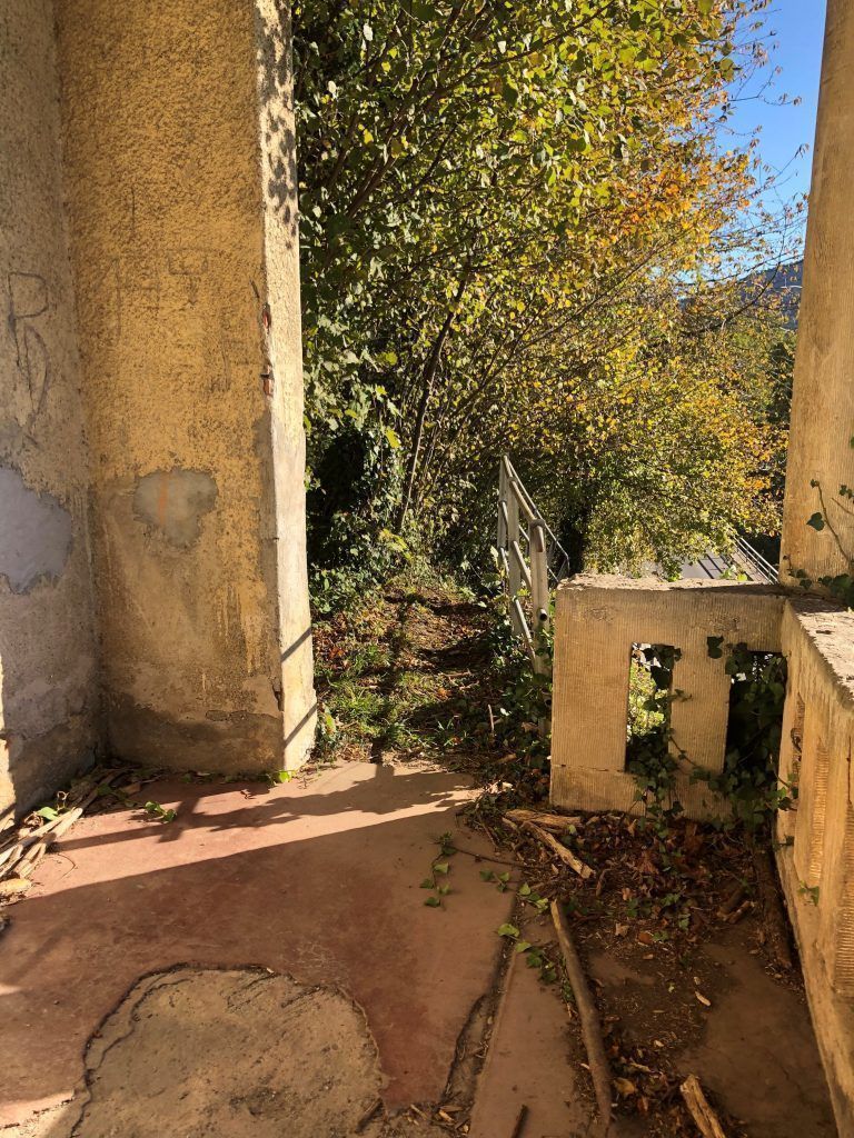 Früher beliebtes Ausflugsziel, heute bröckelt es vor sich hin