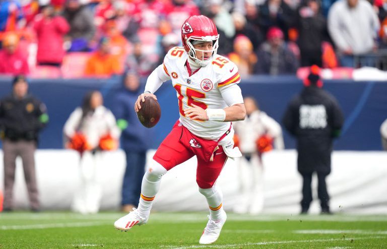 Patrick Mahomes, Quarterback der Kansas City Chiefs, steht ebenso im Mittelpunkt ... <span class="copyright">Reuters</span>