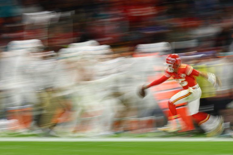 Kansas City Chiefs' Patrick Mahomes in Action. <span class="copyright"> REUTERS/Kai Pfaffenbach</span>