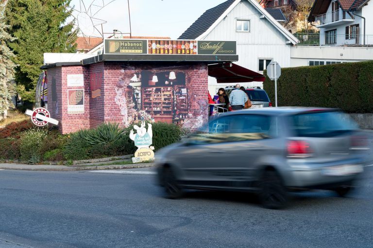 Die Trafik liegt auf der Strecke Richtung Wolfurt.