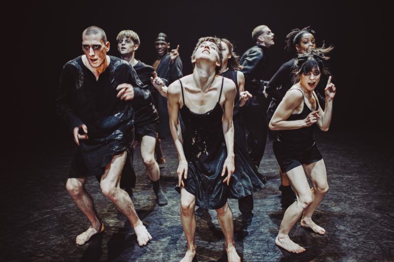 Fünf Compagnien sind zu Gast, darunter das „Nederlands Dans Theater 2“. Rahi Rezvani