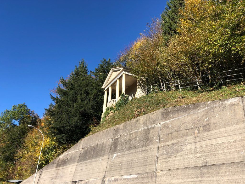 Früher beliebtes Ausflugsziel, heute bröckelt es vor sich hin