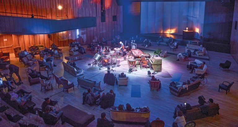 24-Stunden-Musik-Ritual von Nik Bärtsch‘s MOBILE im Montforthaus Feldkirch. Breuer