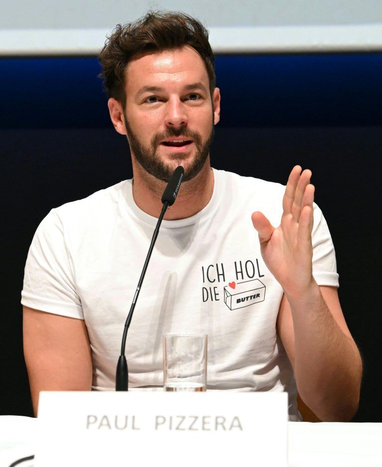 Paul Pizzera wurde von der Ö3-Community zum zweitschönsten Mann Österreichs gewählt. <span class="copyright">apa/FOHRINGER</span>