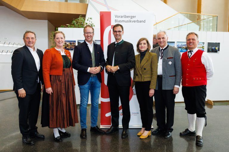 Norbert Sieber, Sabrina Ganahl, Christian Gantner, Markus Wallner, Barbara Schöbi-Fink, Wolfram Baldauf und Thomas Rudigier.   Bernd Hofmeister/VLK